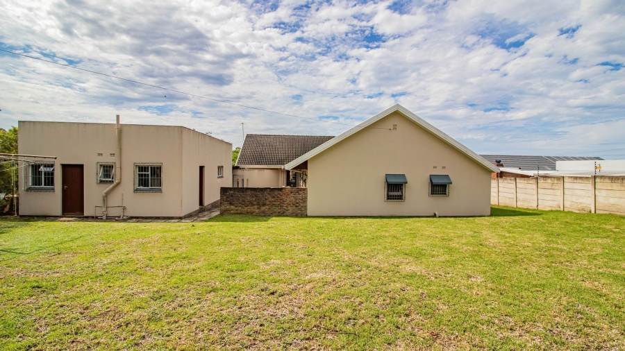 3 Bedroom Property for Sale in Beacon Bay Eastern Cape